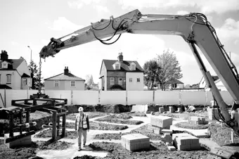 Construction crane 