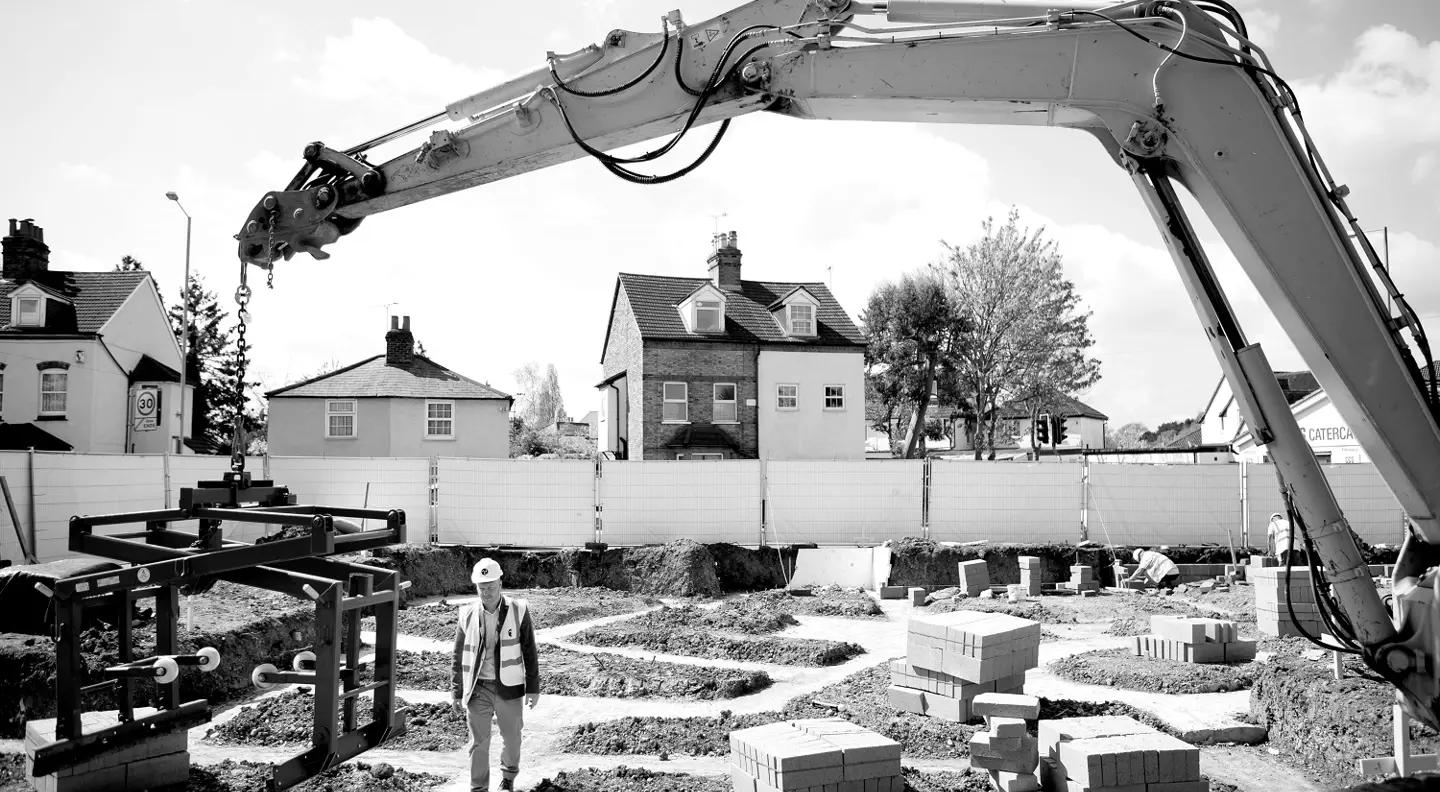 Construction crane